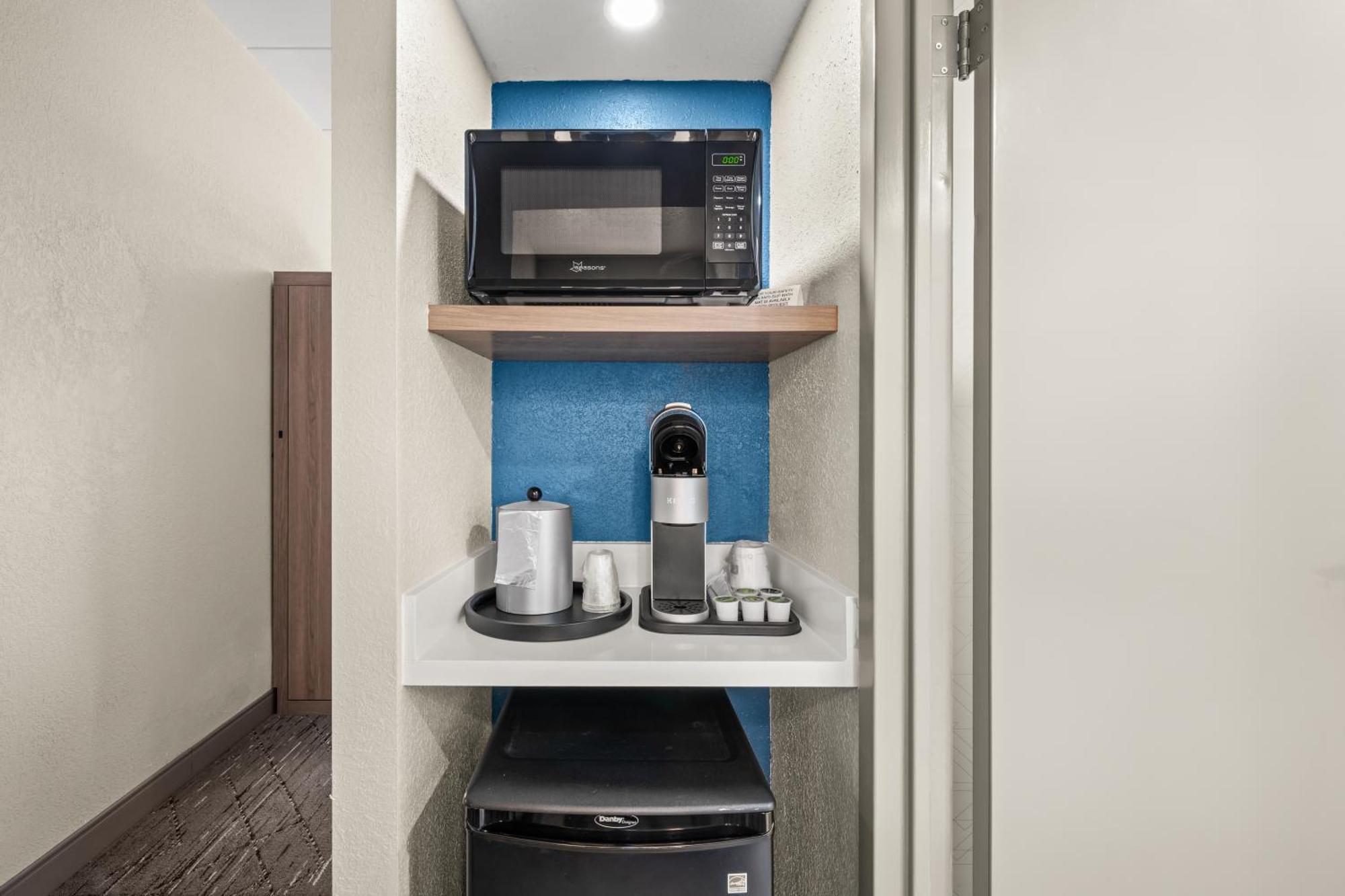Hotel Express Boston North-woburn By Ihg 3*