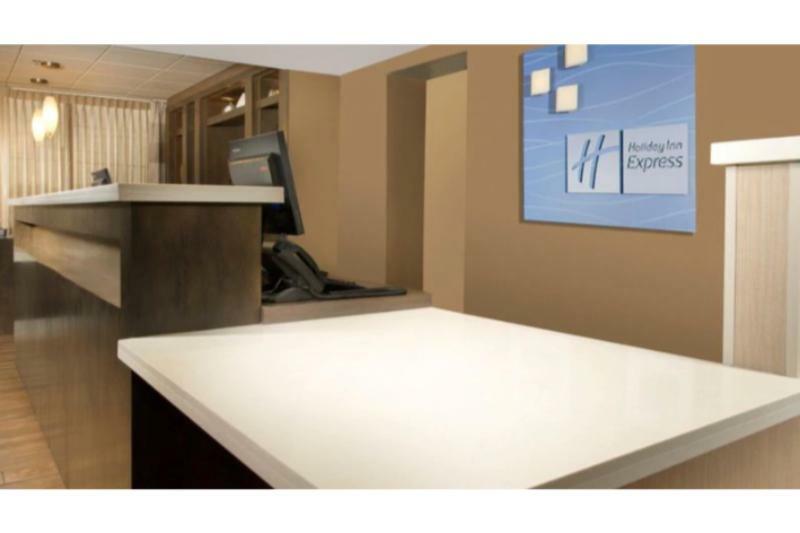 Hotel Express Boston North-woburn By Ihg 3*