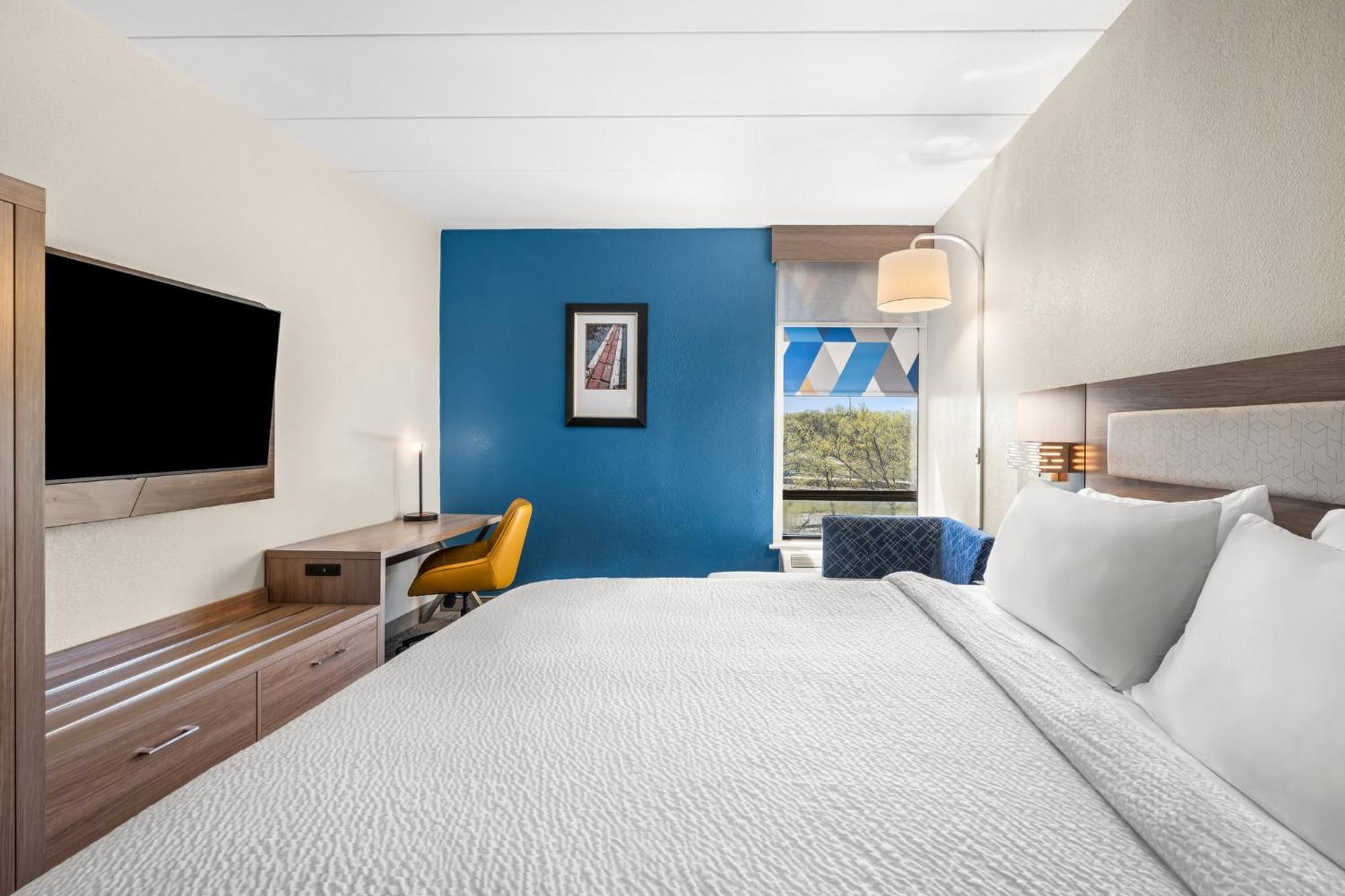 Hotel Express Boston North-woburn By Ihg Woburn